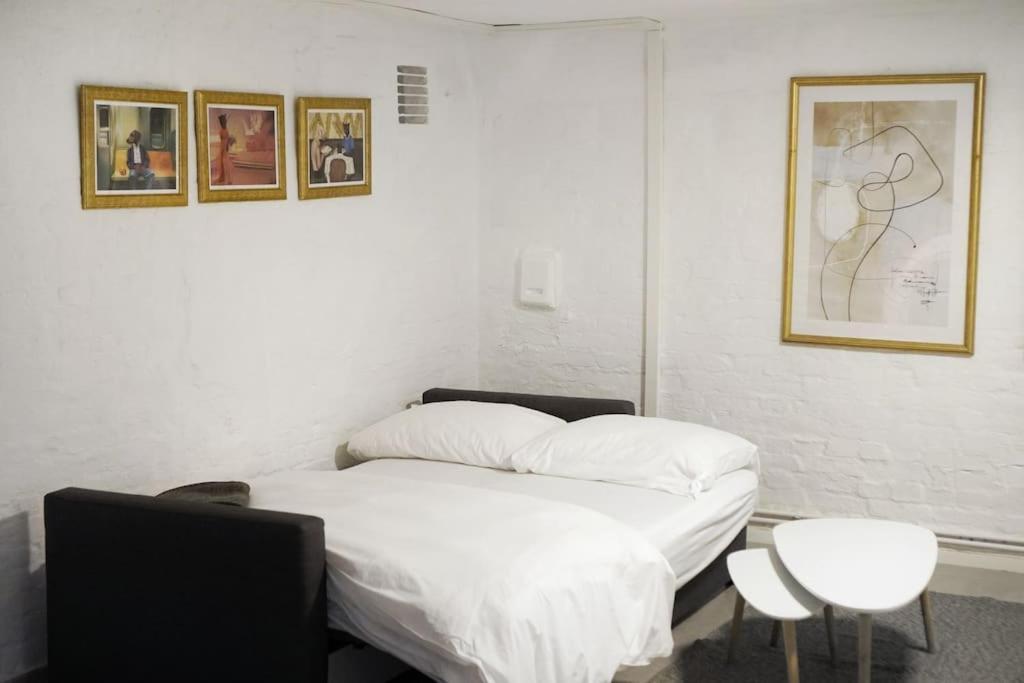 Central, Cozy & Beautiful Designed 2-rooms Apt. Near River Berlino